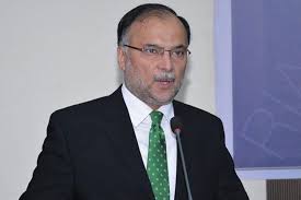 تل پاتي معاشي خوشحالۍ لپاره ضروري ده،  احسن اقبال